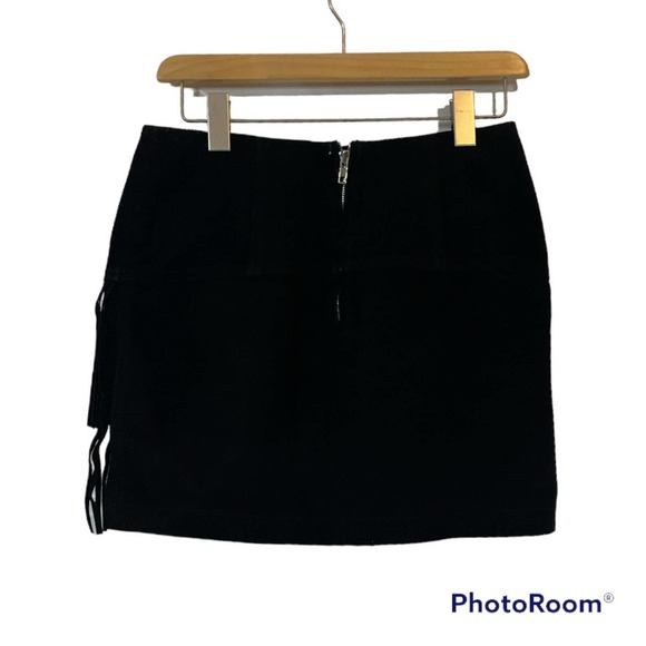 Adaptation Roses and Black Leather Suede Fringe Mini Skirt Women’s Size 26 - Picture 2 of 3
